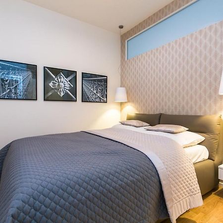 Top Location Old Town Brand New 2Bd Apartment Praag Buitenkant foto